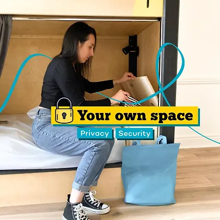 Leevin George Hostal *