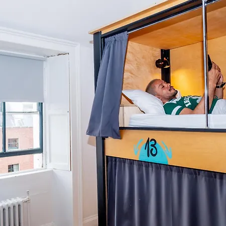 Hostel Leevin George